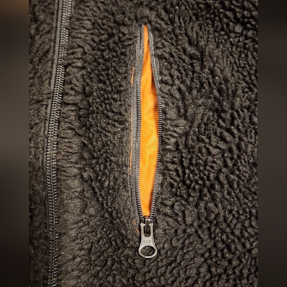 Used Everlane Medium The ReNew Fleece Bomber Jacket in Black - Picture 5 of 11